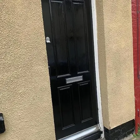 Next To Liverpool Stadium Apartment Exterior photo